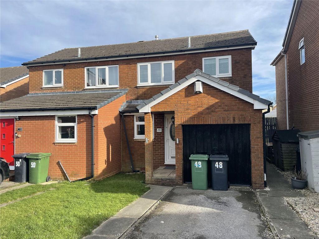 3 bed semidetached house to rent in Moorlands Rise, Meltham HD9 Zoopla