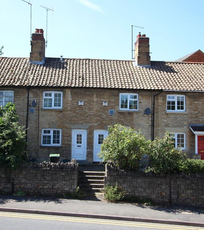 2 bed terraced house to rent in Duck Street, Rushden NN10, £825 pcm
