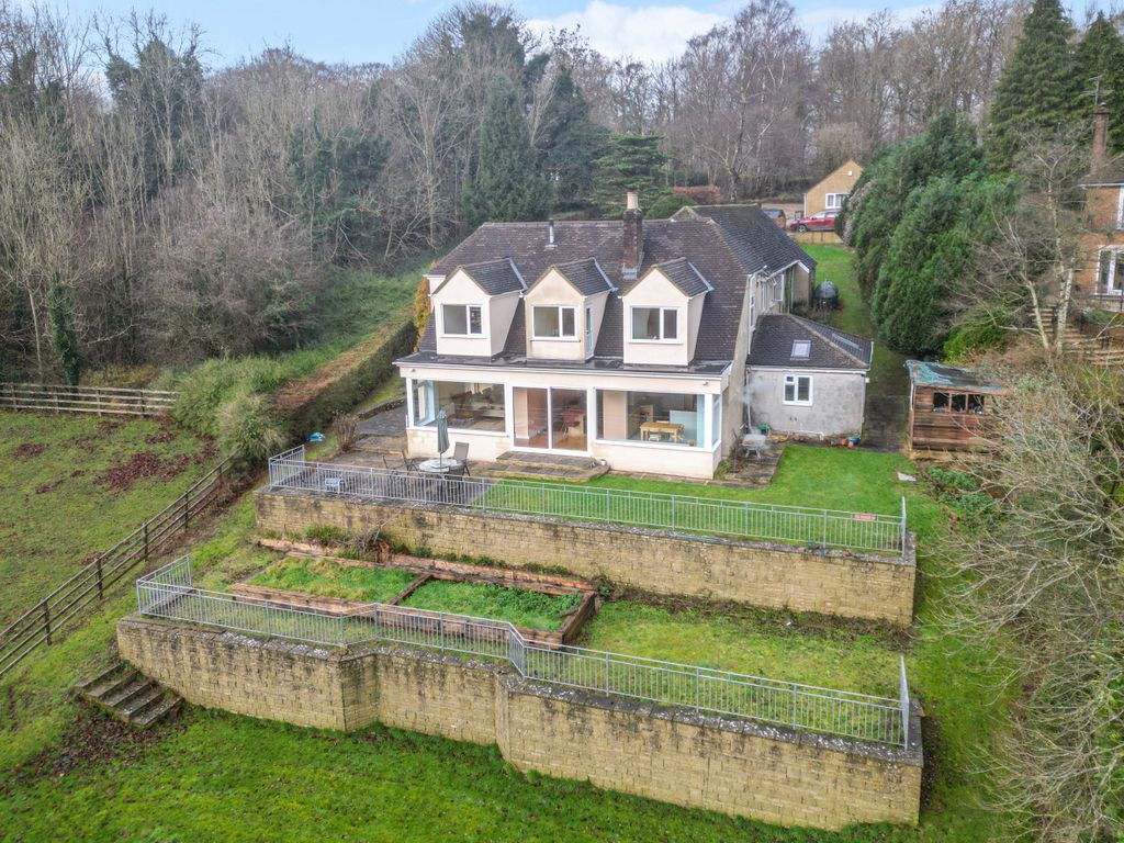 4 bed detached house for sale in Cheltenham Road, Painswick GL6, £