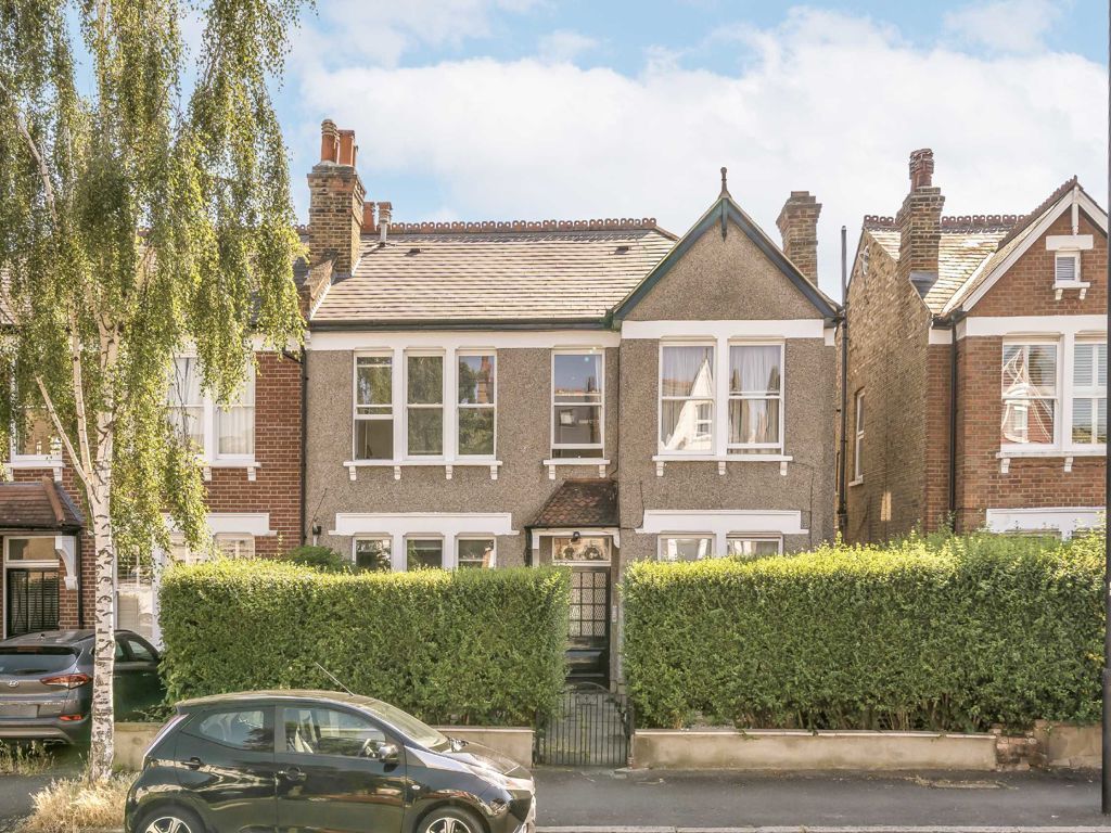 1 bed flat to rent in Rosendale Road, London SE21, £1,600 pcm Zoopla