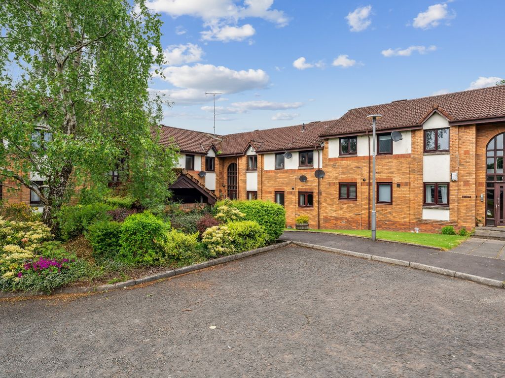 2 bed flat for sale in The Paddock, Busby, East Renfrewshire G76, £
