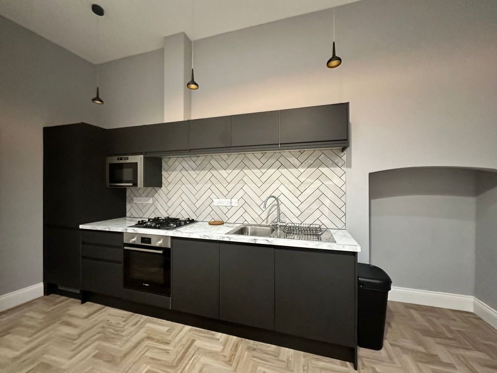 2 bed flat to rent in St. Marys Gate, Derby DE1, £1,050 pcm Zoopla