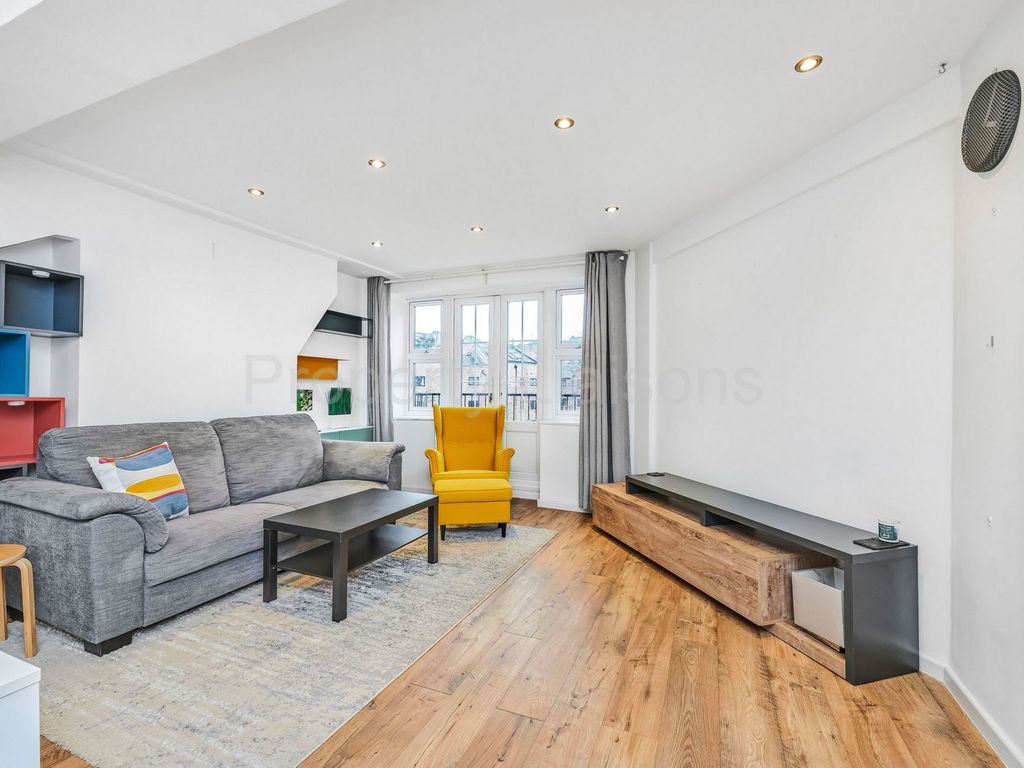 2 bed flat to rent in Riverside Mansions, Milk Yard, Wapping E1W Zoopla