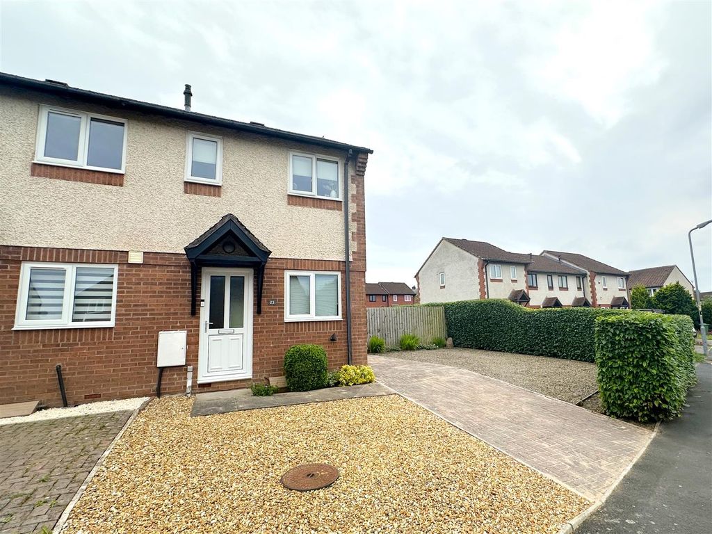 2 bed end terrace house for sale in Gleneagles Drive, Carlisle CA3, £