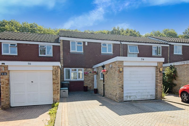 3 bed terraced house for sale in Highview, Vigo, Gravesend DA13 Zoopla