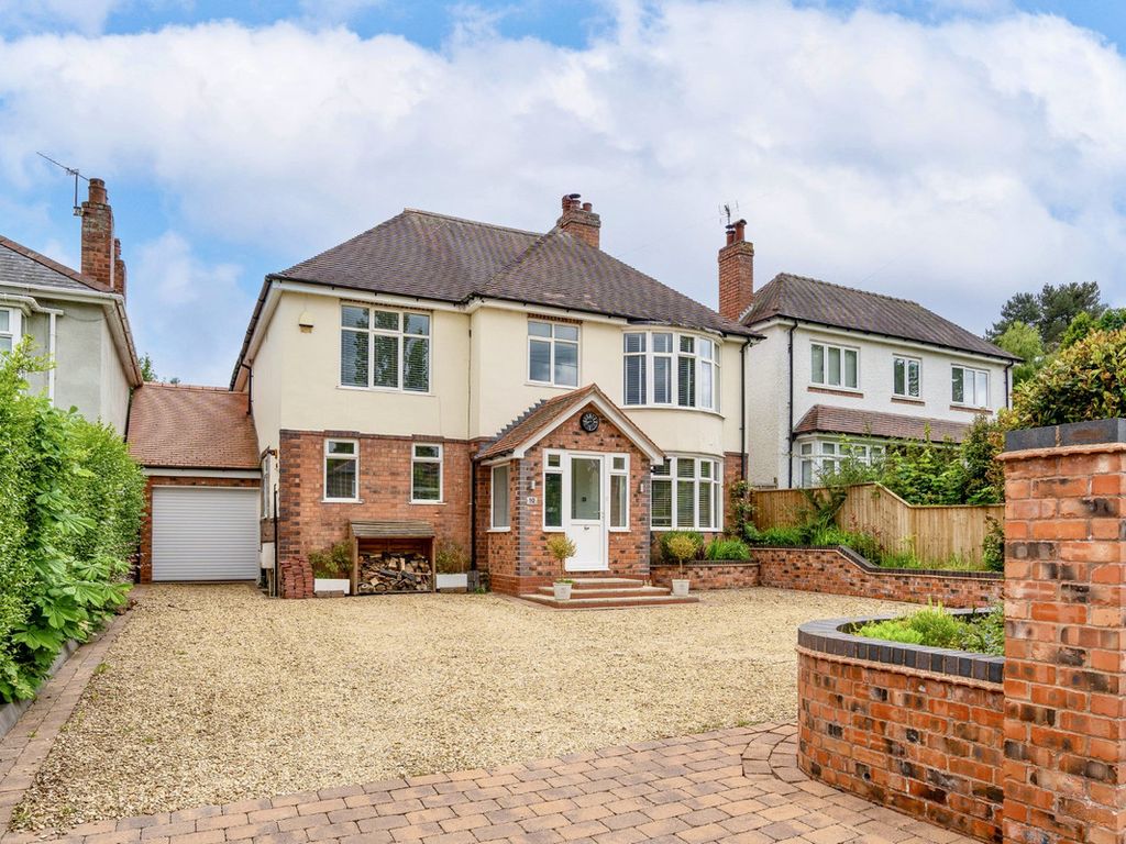 4 bed detached house for sale in St. Johns Avenue, Kidderminster DY11