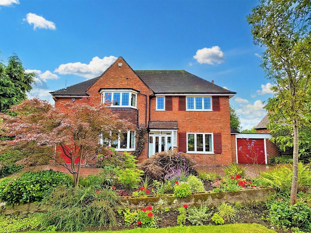 4 bed detached house for sale in Blackthorn Close, Bournville