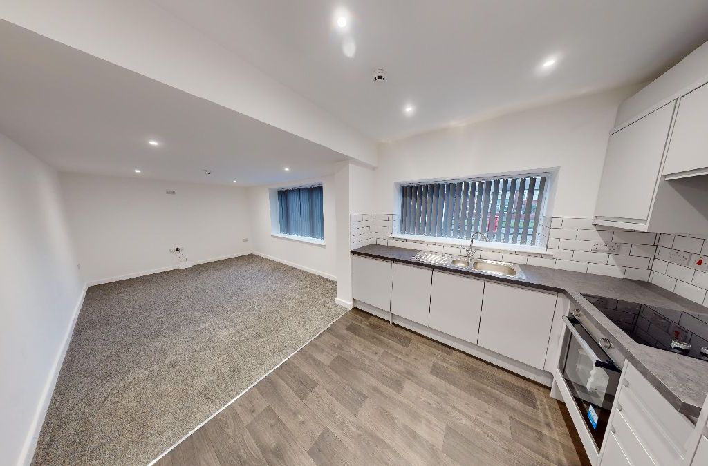 2 bed flat to rent in Willerby Road, Hull HU5, £775 pcm Zoopla