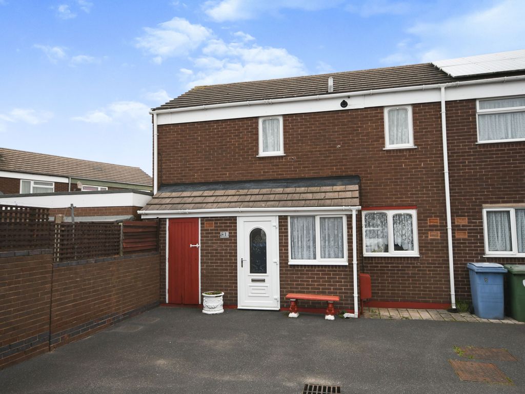 3 bed semidetached house for sale in Brimington Court, Mansfield