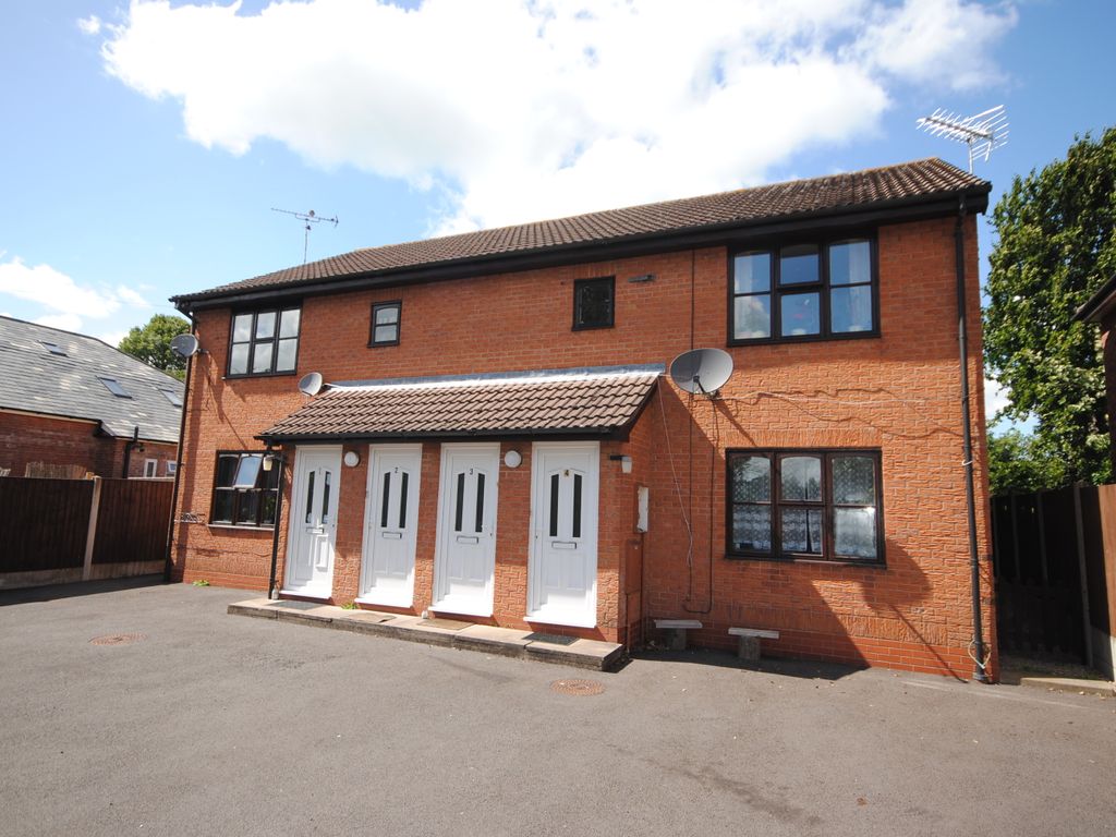 2 bed flat to rent in Thornhill Court, Smithfield Road, Market Drayton