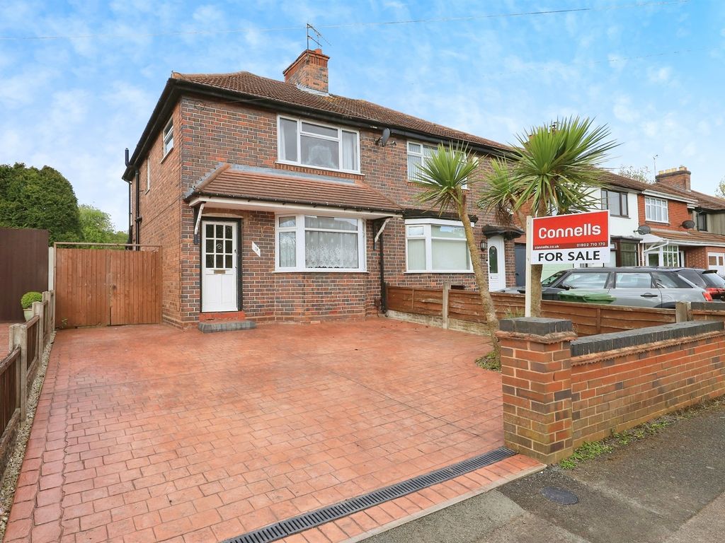 3 bed semidetached house for sale in Carlton Avenue, Wednesfield