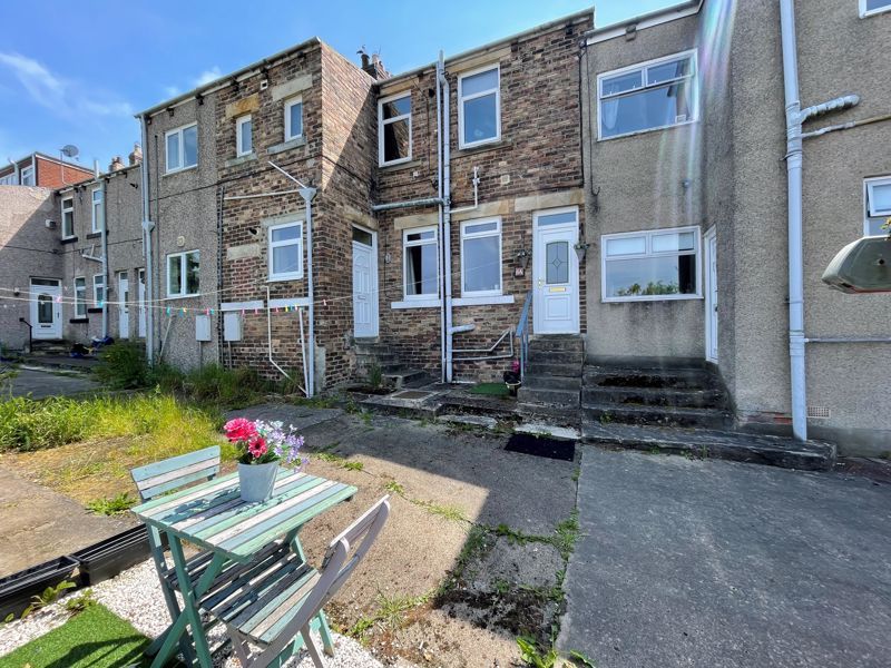 2 bed flat for sale in Woodburn Terrace, Prudhoe NE42, £80,000 Zoopla