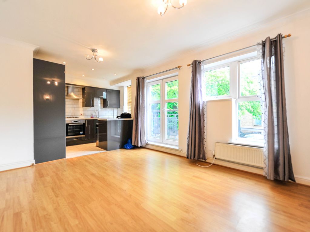 3 bed flat to rent in Kingston Hill, Kingston KT2 Zoopla