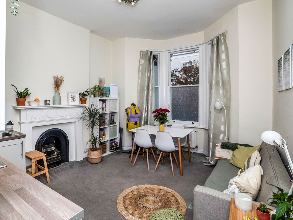 Overstone Road, London W6  