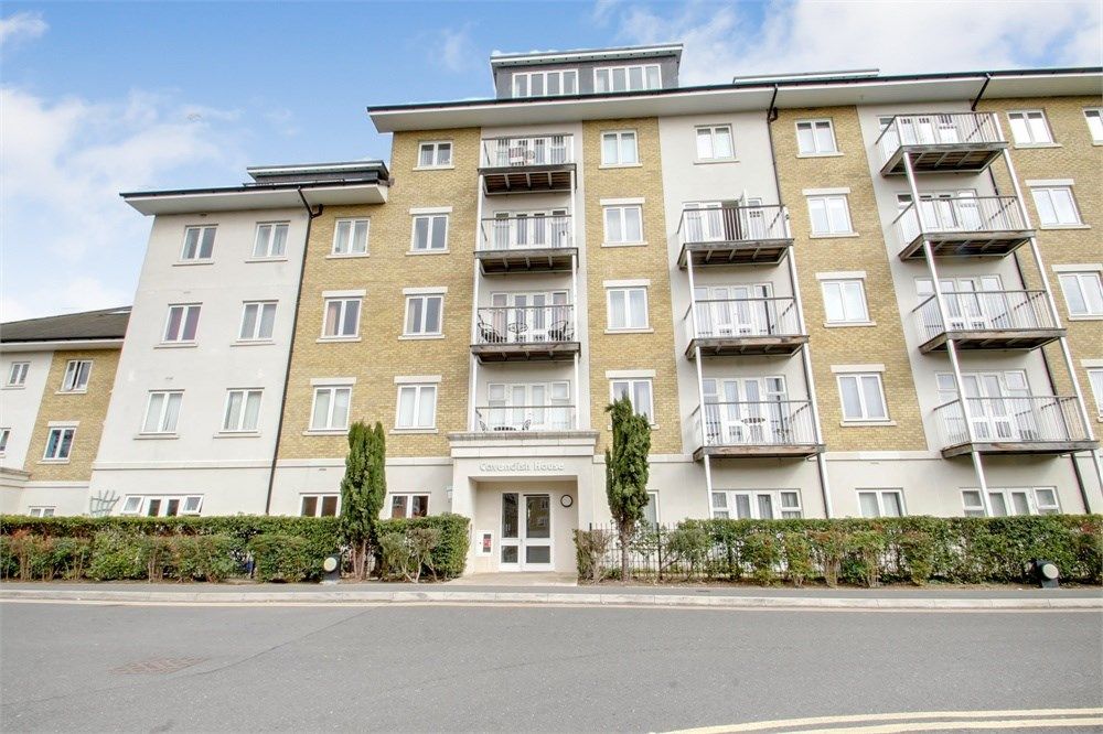1 bed flat to rent in Cavendish House, Park Lodge Avenue, West Drayton