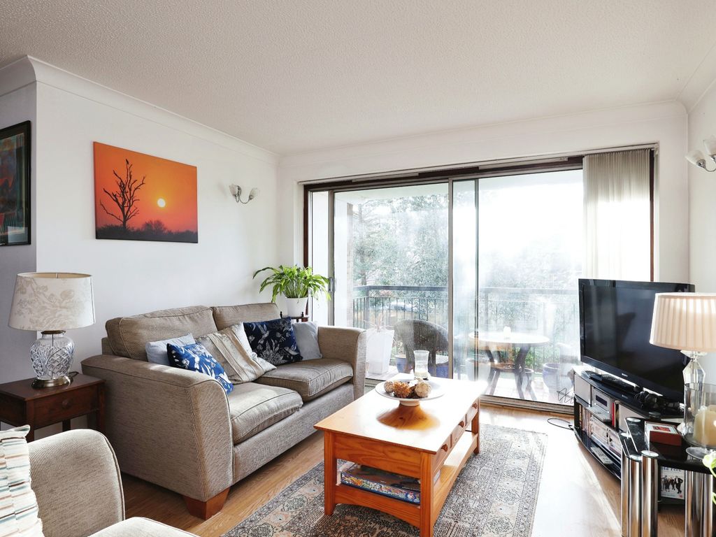 1 bed flat for sale in Brackley Road, Beckenham BR3, £325,000 Zoopla