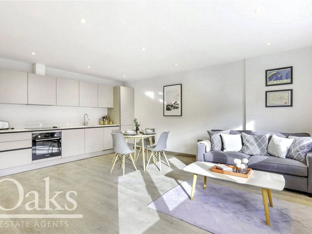 New home, 2 bed flat for sale in Croydon Road, Caterham CR3, £350,000