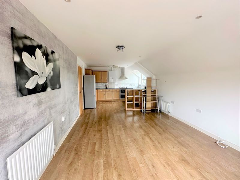 2 bed flat to rent in Elland Close, New EN5 Zoopla