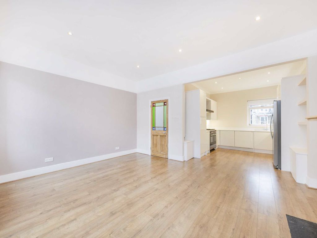2 bed flat for sale in Latchmere Road, London SW11 Zoopla