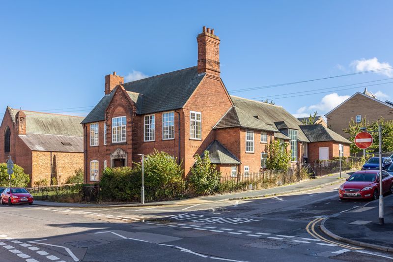 3 bed detached house for sale in Gladstone Road, Scarborough YO12, £