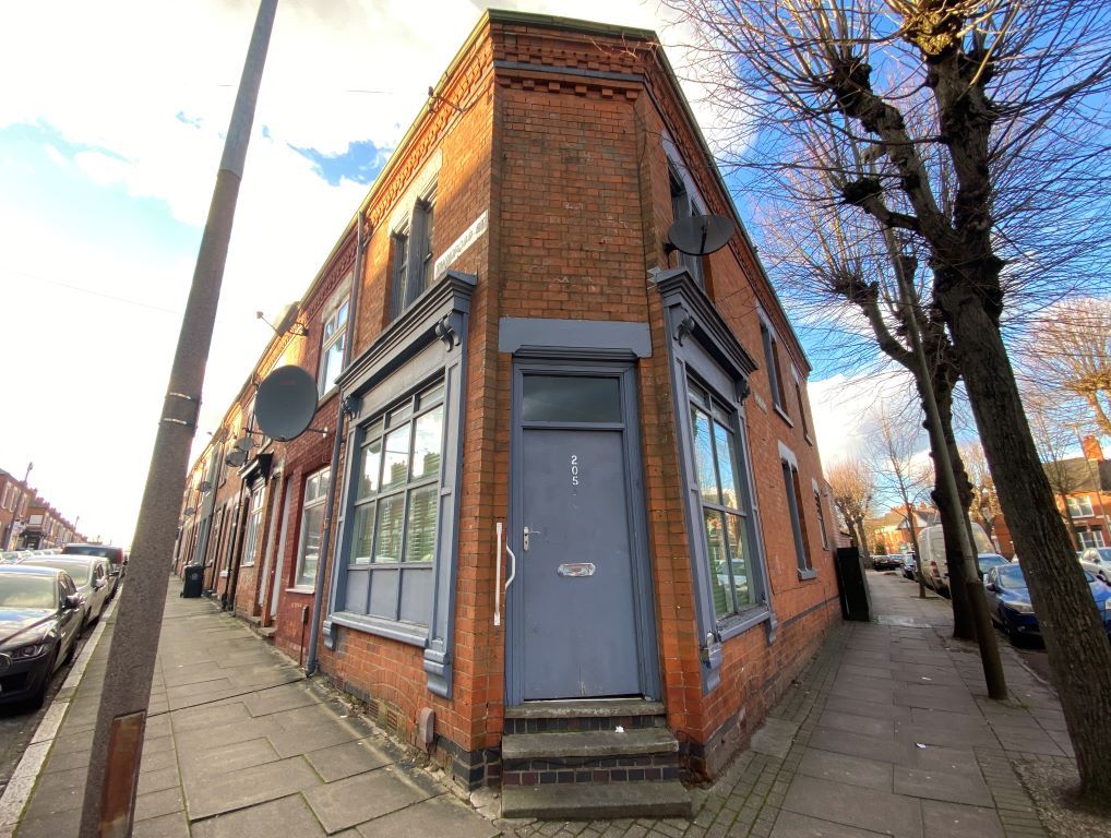 3 bed terraced house for sale in 205 Mere Road, Spinney Hill, Leicester LE5, £149,000 Zoopla