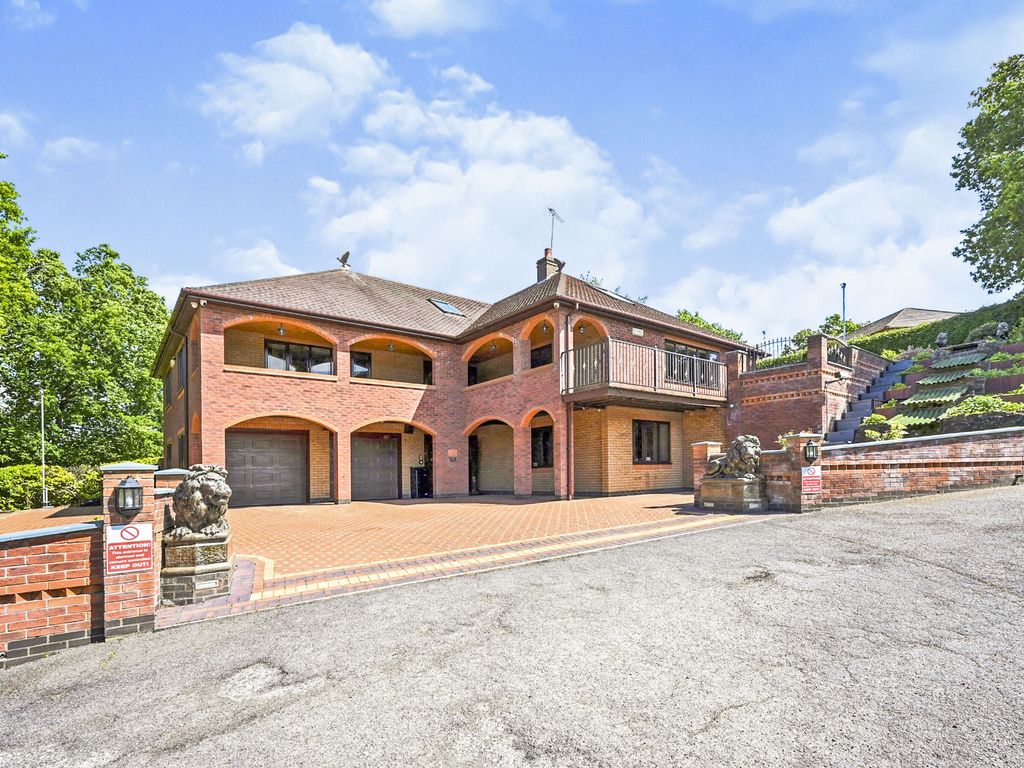 5 bed detached house for sale in Main Road, Ravenshead, Nottingham NG15