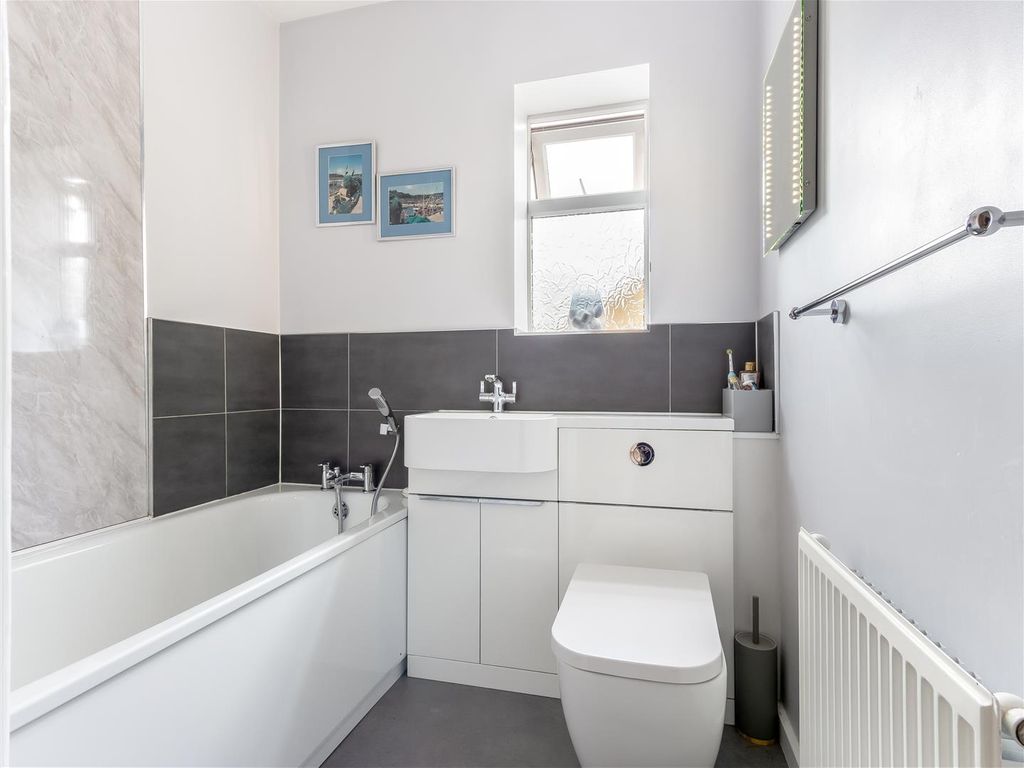 4 bed semidetached house for sale in East View, Essendon, Herts AL9