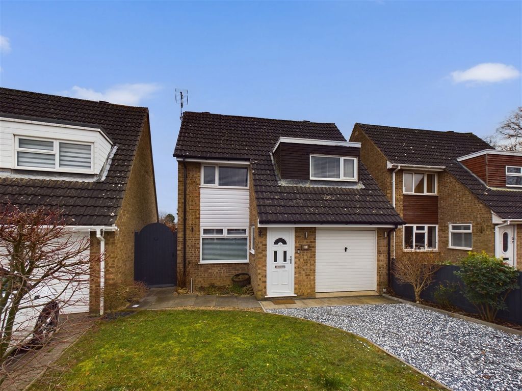 3 bed detached house for sale in Cottingham Drive, Moulton, Northampton