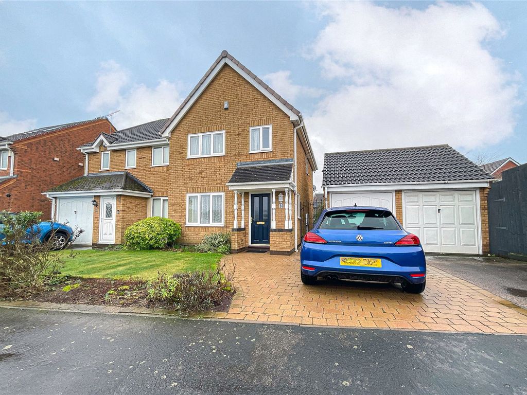 3 bed semidetached house for sale in Rosebery Road, Dosthill, Tamworth