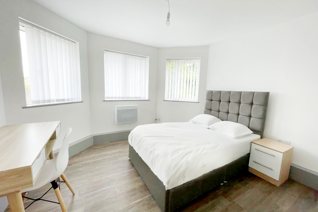 Room to rent in Grosvenor Road, Prenton CH43, £550 pcm Zoopla