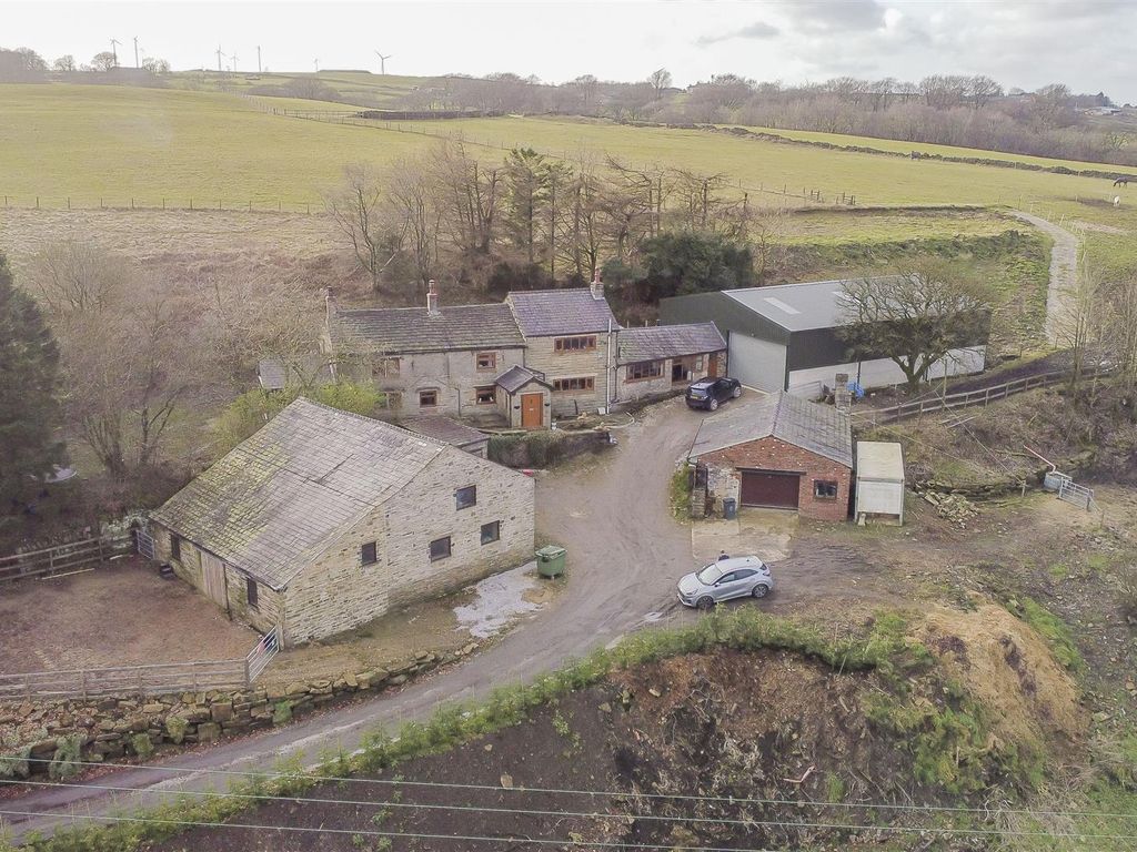 4 bed equestrian property for sale in Alma Place, Accrington BB5, £