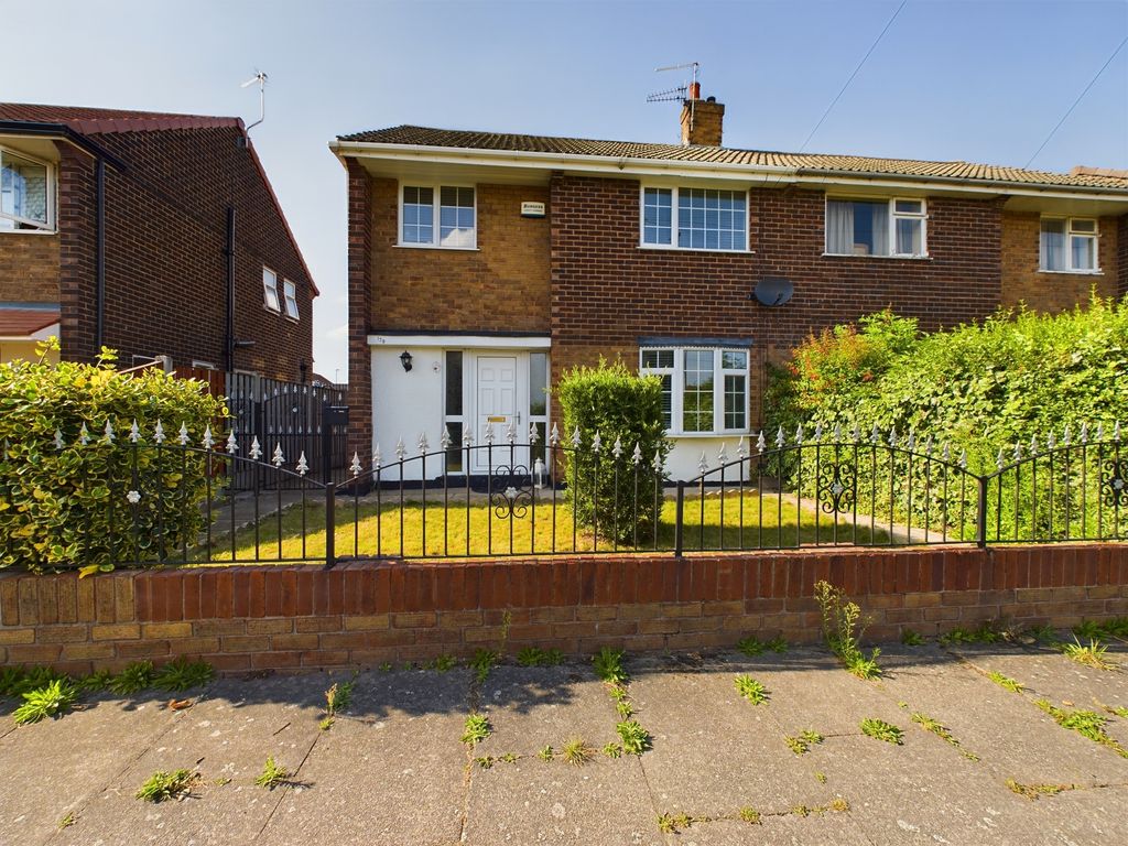 3 bed semidetached house for sale in Watling Road, Castleford WF10, £150,000 Zoopla