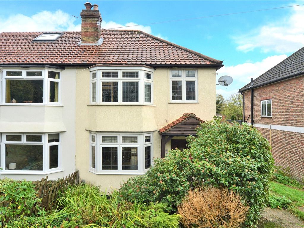 Hempshaw Avenue, Banstead, Surrey SM7