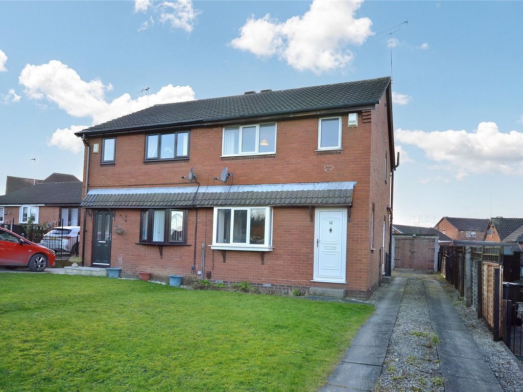 3 bed semidetached house for sale in South Hill Rise, Leeds, West