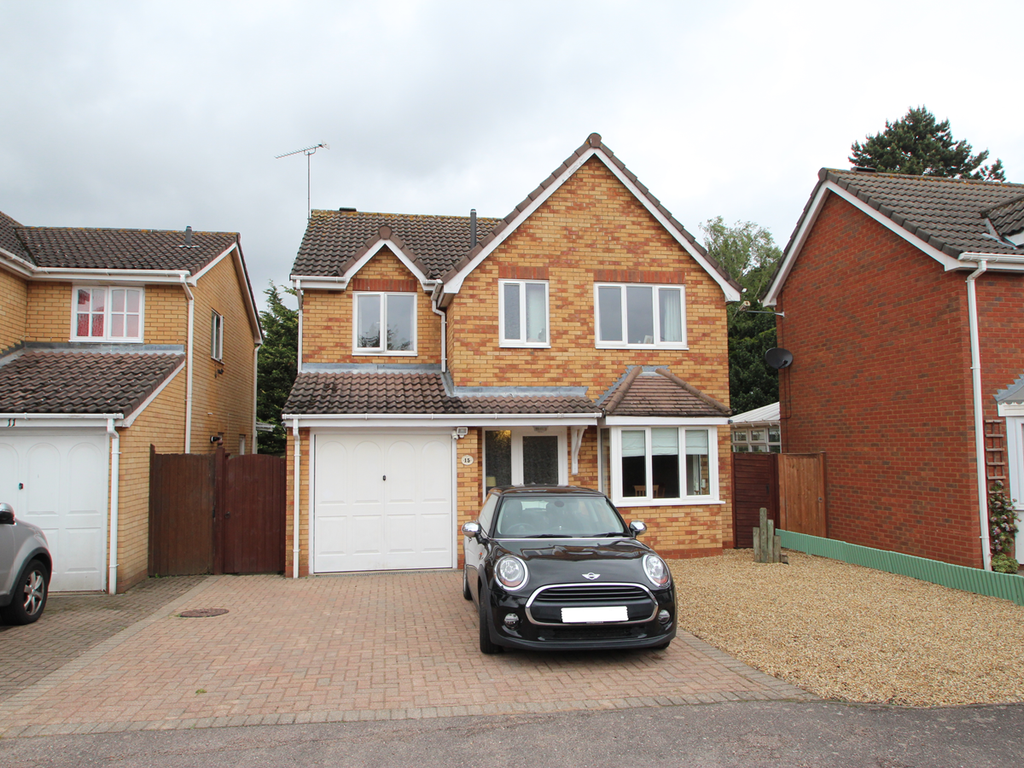 4 bed detached house for sale in Foxglove Crescent, Purdis Farm