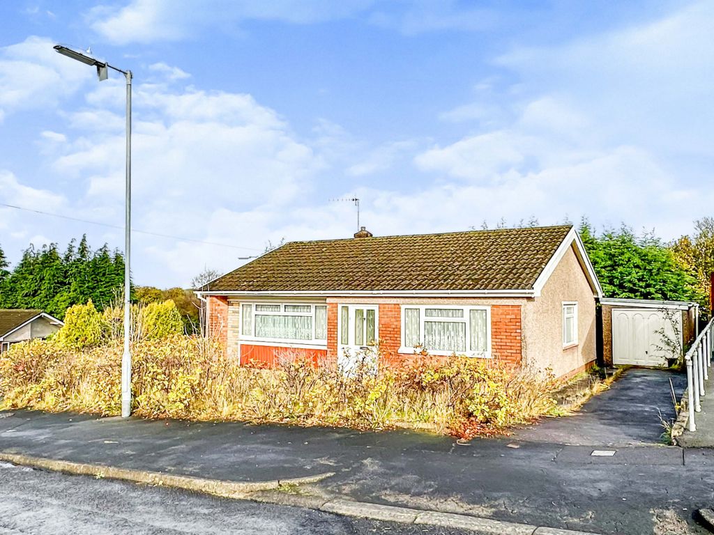 3 bed detached bungalow for sale in Heol Uchaf, Cimla, Neath SA11 Zoopla