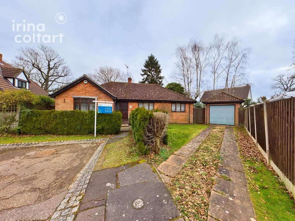 3 bed bungalow for sale in Baronia Croft, Colchester CO4 Zoopla