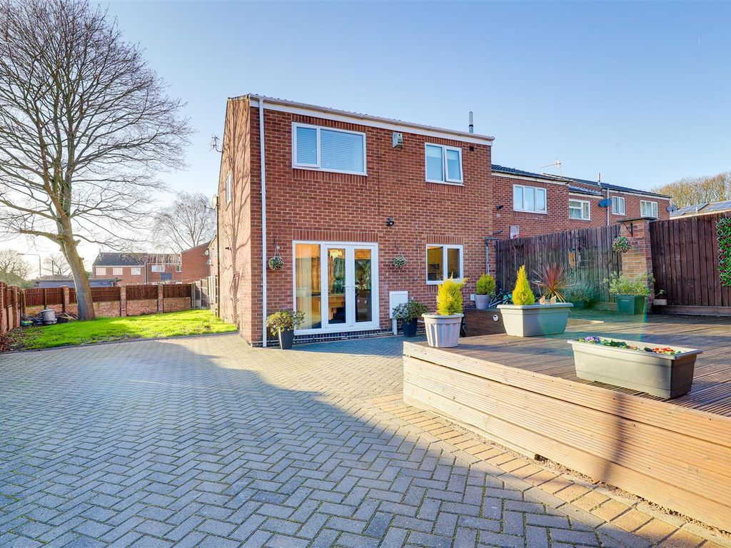 Hadrian Gardens, Top Valley, Nottinghamshire NG5