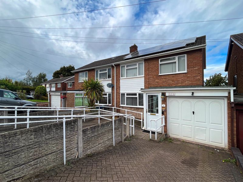 3 bed semidetached house for sale in Lulworth Road, Chase Terrace