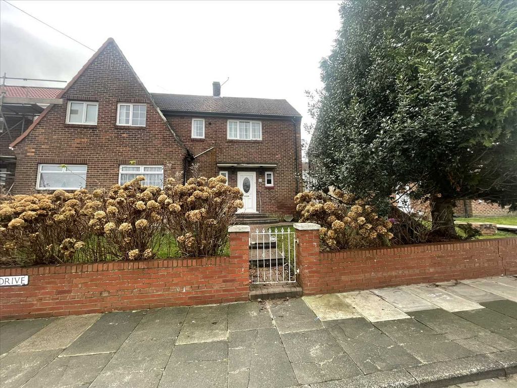 3 bed semidetached house for sale in Boldon Drive, West Boldon, East