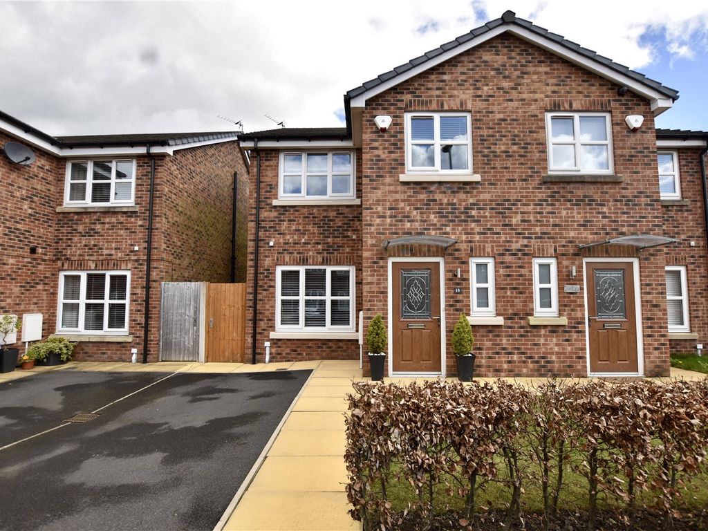 3 bed semidetached house for sale in John Hogan Close, Royton, Oldham