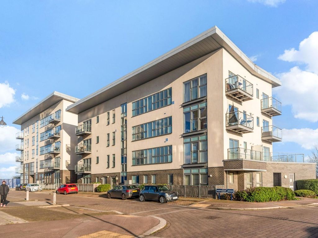 1 bed flat for sale in Grove House, Ingress Park, Greenhithe DA9, £
