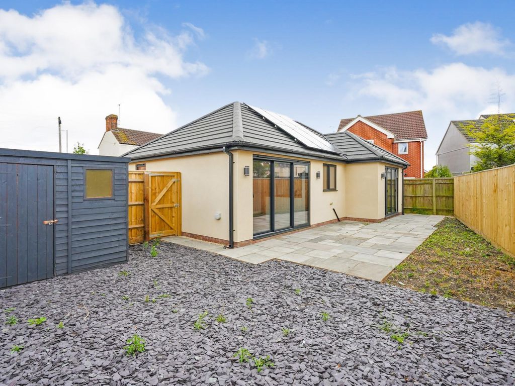 New home, 2 bed detached bungalow for sale in Beechcroft Road, Swindon SN2 Zoopla
