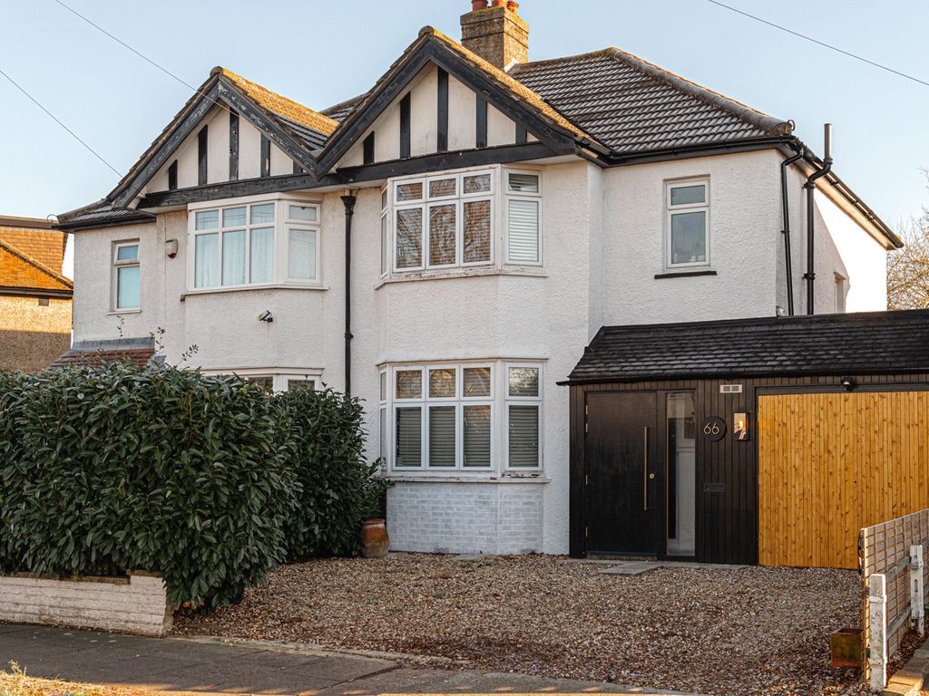 3 bed semidetached house for sale in Raeburn Avenue, Surbiton KT5, £