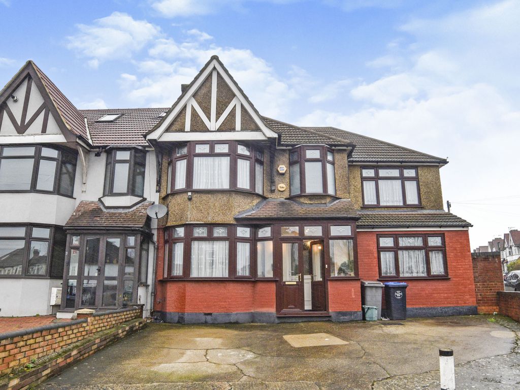 5 bed semidetached house for sale in Dog Lane, Neasden NW10, £875,000