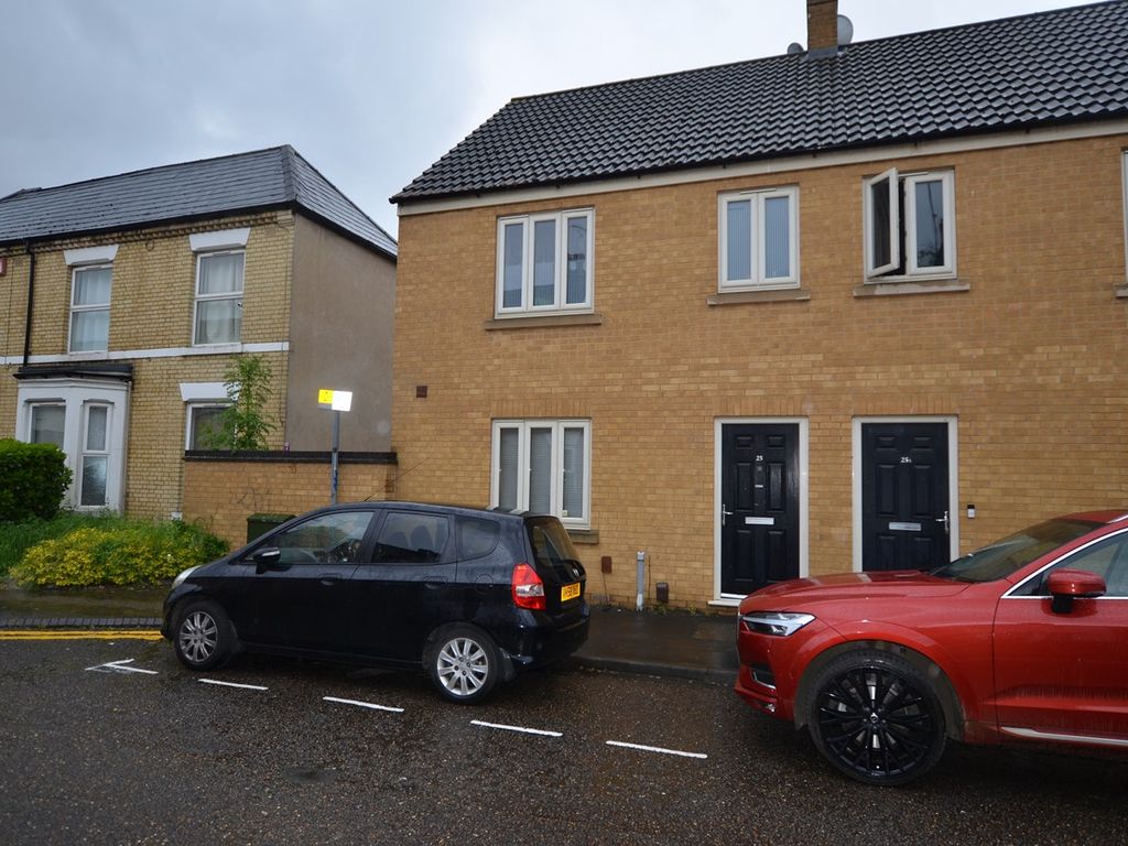 3 bed town house to rent in Monument Street, Peterborough PE1 Zoopla
