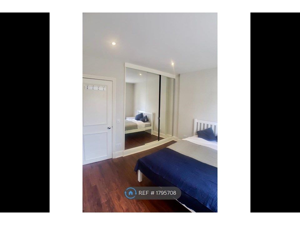 2 bed flat to rent in West Kensington, London 8Sn W14 Zoopla