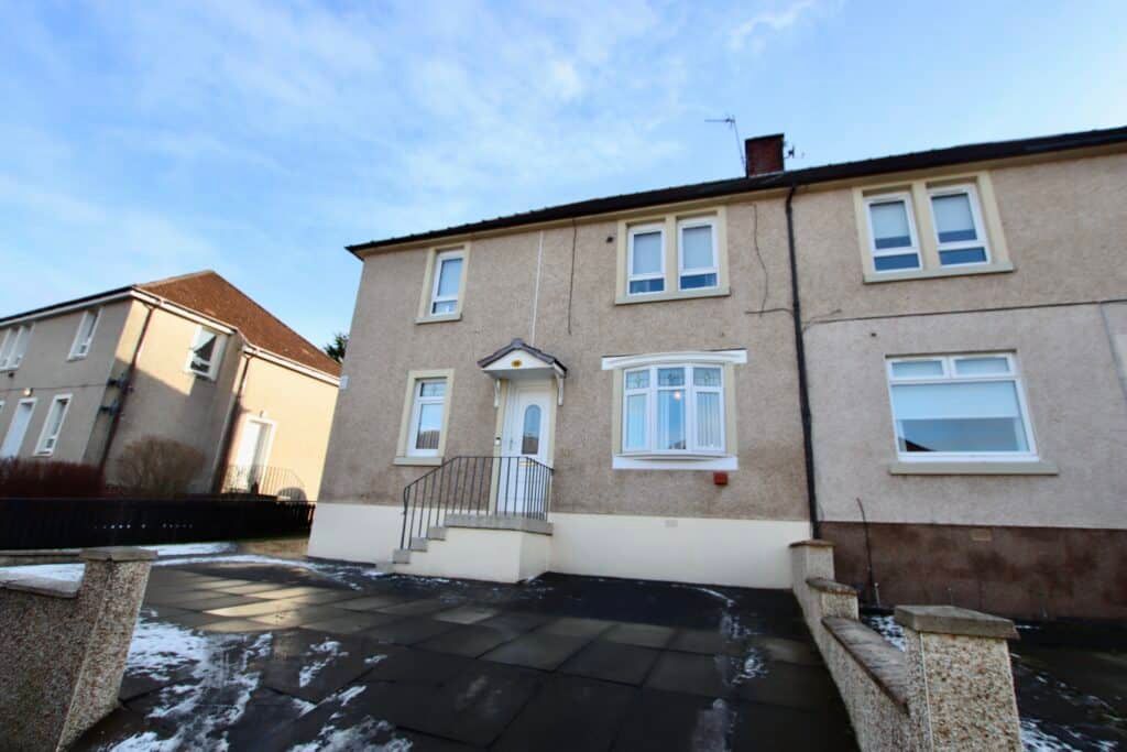 2 bed flat for sale in Broomfield Street, Airdrie ML6, £79,995 Zoopla
