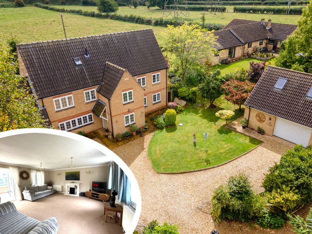 6 bed detached house for sale in Kettering Road, Stanion