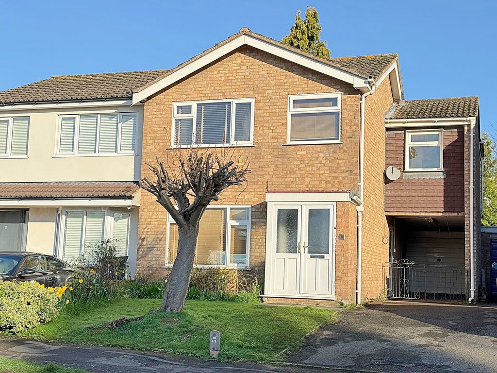 4 bed semidetached house for sale in Deansway, Warwick CV34, £347,000